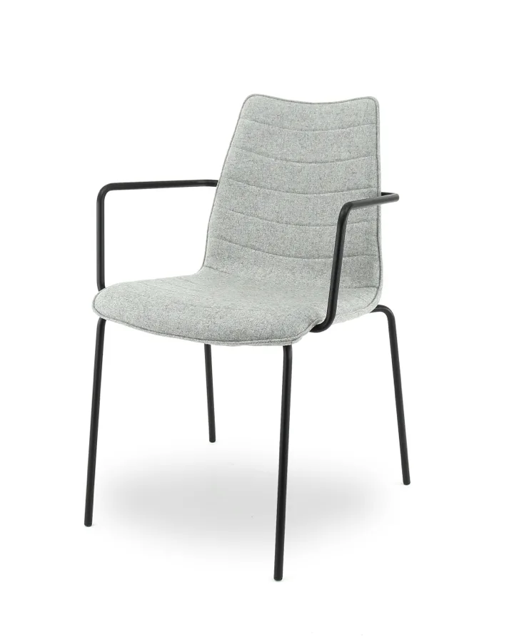 F45 wolvilt Fenice lichtgrijs 601 - frame chroom 3