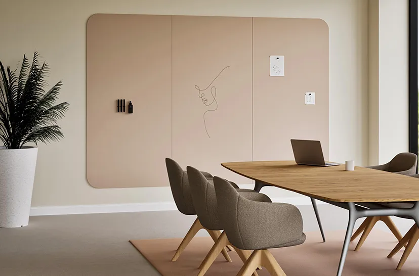 Chameleon Curve Wall